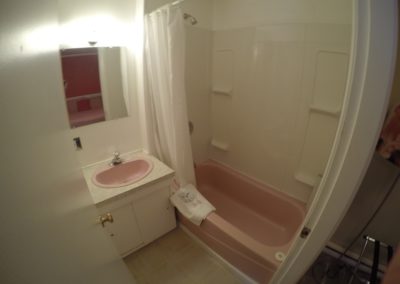 Bathroom in room 12 at Jasper Way Inn in Clearwater